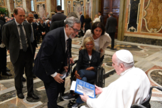 1-Ai partecipanti all'incontro promosso dalla Pontificia Accademia Mariana Internazionale, in occasione del trentennale dell'istituzione della Direzione Investigativa Antimafia (DIA)