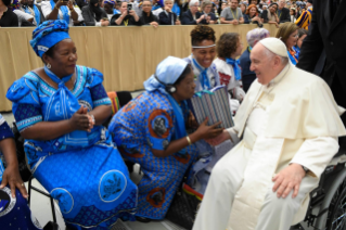 5-Às participantes da Assembleia Geral da União Mundial das Organizações Femininas Católicas (UMOFC) 