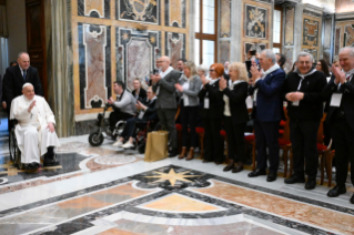0-A los miembros de la Fundación "Mons. Camillo Faresin", de Maragnole di Breganze (Vicenza) 