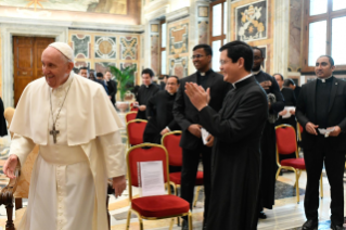 2-Alla Comunità del Pontificio Collegio Filippino