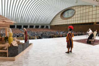 3-Aux délégations qui ont offert la chrèche et le sapin de Noël de la Place Saint-Pierre et de la salle Paul VI 