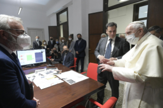 0-Visit of the Holy Father to the work-community of the Dicastery for Communication