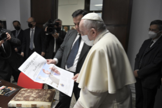1-Visit of the Holy Father to the work-community of the Dicastery for Communication
