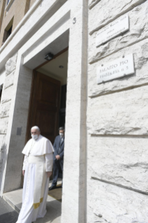 22-Visit of the Holy Father to the work-community of the Dicastery for Communication