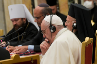 1-Meeting of the Holy Father Francis with the representatives of religions on the theme “Religions and Education: towards a Global Compact on Education”