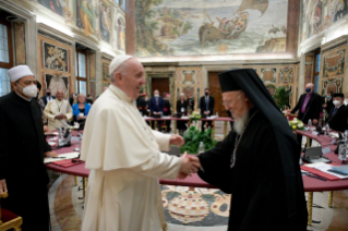 9-Meeting of the Holy Father Francis with the representatives of religions on the theme “Religions and Education: towards a Global Compact on Education”