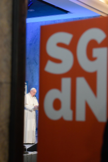 6-Papa Francesco partecipa all’apertura degli “Stati Generali della Natalità”