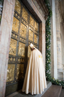 45-Immacolata Concezione della Beata Vergine Maria - Santa Messa e Apertura della Porta Santa
