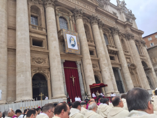 7-Holy Mass for the Opening of the Holy Door of St. Peter’s Basilica