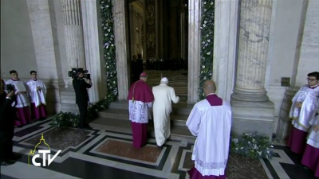 24-Holy Mass for the Opening of the Holy Door of St. Peter’s Basilica
