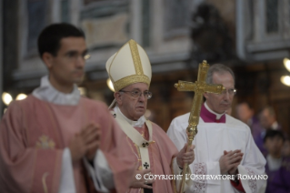 5-Außerordentliches Jubiläum der Barmherzigkeit: Heilige Messe und Öffnung der Heiligen Pforte in der Basilika St. Johann im Lateran 