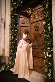 15-Maria Santissima Madre di Dio – Santa Messa e Apertura della Porta Santa