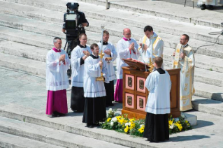 19-X Domingo del Tiempo Ordinario - Santa Misa y canonizaciones