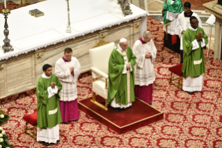 18-XXX Domingo do Tempo Comum - Santa Missa na conclus&#xe3;o da XV Assembleia Geral Ordin&#xe1;ria do S&#xed;nodo dos Bispos