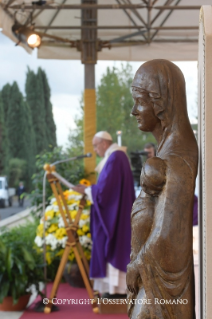 13-Santa Misa en conmemoración de los fieles difuntos