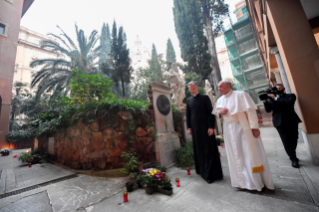 19-Santa Misa por los difuntos y oración en el cementerio