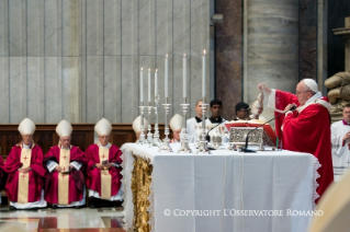 8-Papstmesse für die Kardinäle und Bischöfe, die im Laufe des Jahres verstorben sind 