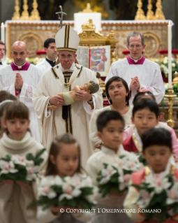 7-Santa Misa en la Solemnidad de la Natividad del Señor (24 de diciembre de 2014)