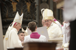 40-Santa Misa y consagración episcopal