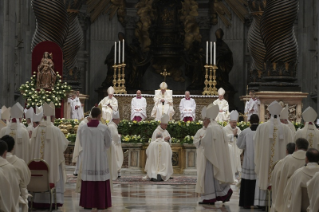 34-Santa Misa y consagración episcopal