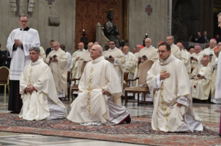 30-Santa Misa y consagración episcopal