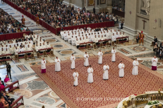 9-IV Dimanche de Pâques - Messe et Ordinations presbytérales 