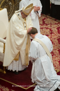 0-Santa Misa y ordenaciones sacerdotales