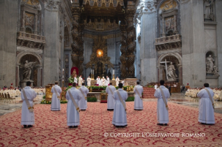 16-IV Domingo de Páscoa - Santa Missa e Ordenações Presbiteriais