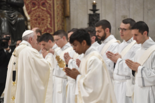 0-Santa Missa com Ordenações Sacerdotais 