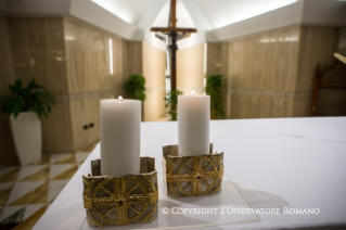 0-Meditazione quotidiana nella Cappella della Domus Sanctae Marthae: <i>Affidiamoci agli arcangeli</i>