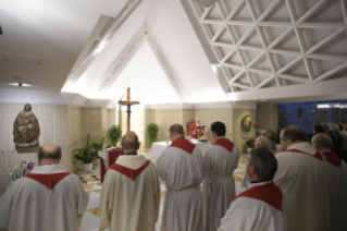4-Morning Meditation by Pope Francis in the Chapel of the Domus Sanctae Marthae: <i>The closeness of bishops</i>