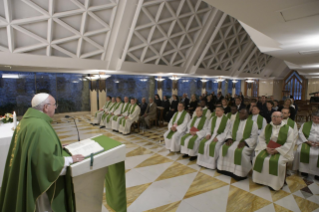 3-Morning Meditation by Pope Francis in the Chapel of the Domus Sanctae Marthae: <i>Spiritual tepidness that transforms life into a cemetery</i>