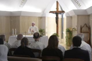 4-Meditazione quotidiana nella Cappella della Domus Sanctae Marthae: <i>I sacramenti non hanno prezzo</i>