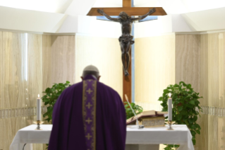 0-Messe quotidienne dans la chapelle de la résidence Sainte-Marthe : « Vivre chez soi mais sans se sentir chez soi »