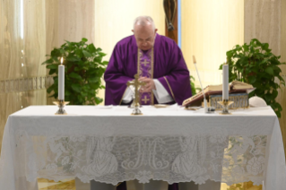 4-Holy Mass presided over by Pope Francis at the <i>Casa Santa Marta</i> in the Vatican: "The disease of sloth and the water that regenerates us"
