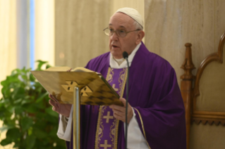 8-Holy Mass presided over by Pope Francis at the <i>Casa Santa Marta</i> in the Vatican: "The disease of sloth and the water that regenerates us"