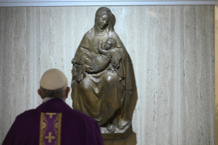 9-Holy Mass presided over by Pope Francis at the <i>Casa Santa Marta</i> in the Vatican: "The disease of sloth and the water that regenerates us"