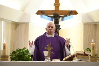 0-Holy Mass presided over by Pope Francis at the <i>Casa Santa Marta</i> in the Vatican: "Trust in God’s mercy" 