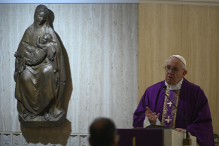 0-Misa celebrada por el papa Francisco de forma privada en la capilla de la Casa Santa Marta: <i>Permanecer en el Señor</i>