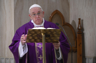 1-Holy Mass presided over by Pope Francis at the <i<Casa Santa Marta</i> in the Vatican: "The three dimensions of Christian life: election, promise, covenant"