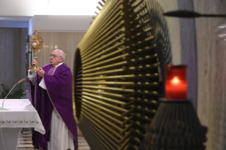 10-Holy Mass presided over by Pope Francis at the <i<Casa Santa Marta</i> in the Vatican: "The three dimensions of Christian life: election, promise, covenant"