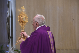 9-Holy Mass presided over by Pope Francis at the <i<Casa Santa Marta</i> in the Vatican: "The three dimensions of Christian life: election, promise, covenant"