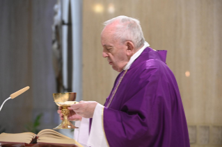 8-Holy Mass presided over by Pope Francis at the <i<Casa Santa Marta</i> in the Vatican: "The three dimensions of Christian life: election, promise, covenant"
