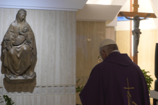 9-Messe quotidienne dans la chapelle de la résidence Sainte-Marthe : « Judas, où est-tu? »