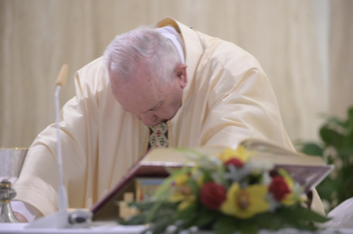 5-Holy Mass presided over by Pope Francis at the Casa Santa Marta in the Vatican: "Christ forms the hearts of pastors to be near the people of God"