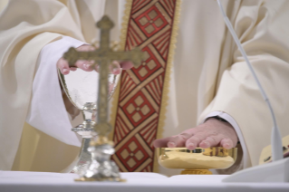 6-Misa celebrada por el papa Francisco de forma privada en la capilla de la Casa Santa Marta: <i>Jesús es nuestro compañero de peregrinación</i>