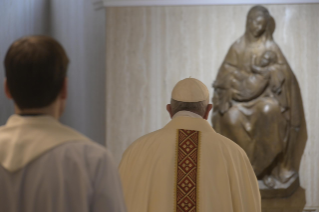 14-Holy Mass presided over by Pope Francis at the Casa Santa Marta in the Vatican: “Praying is going with Jesus to the Father who will give us everything”