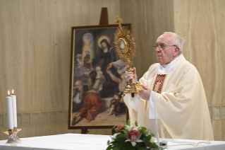 9-Holy Mass presided over by Pope Francis at the Casa Santa Marta in the Vatican: "The Holy Spirit makes harmony in the Church, the evil spirit destroys it"