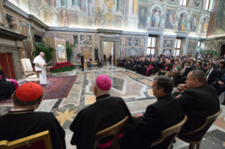 3-Alle delegazioni da Verona e da Catanzaro per il dono del Presepio e dell'Albero di Natale in Piazza San Pietro