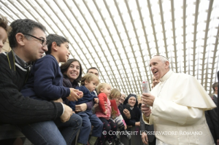 6-Ai dipendenti della Santa Sede e dello Stato della Città del Vaticano per lo scambio degli auguri natalizi
